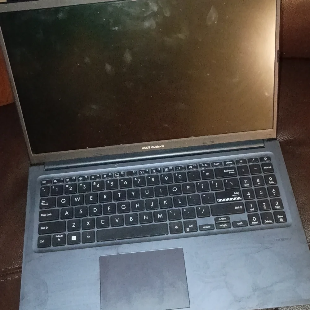 ASUS VivoBook 15 Laptop with Charger